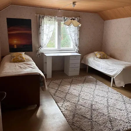 Moekki Jaervenrannalla * Jyrkka