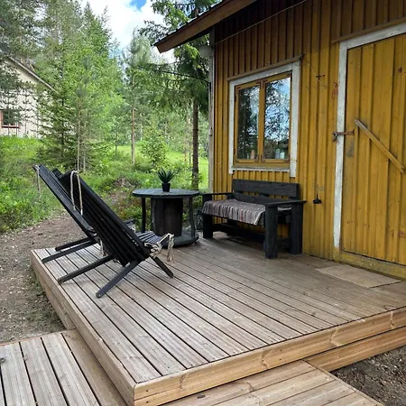 Moekki Jaervenrannalla * Jyrkka