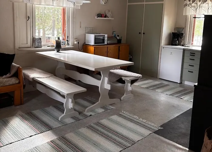 Moekki Jaervenrannalla Jyrkka